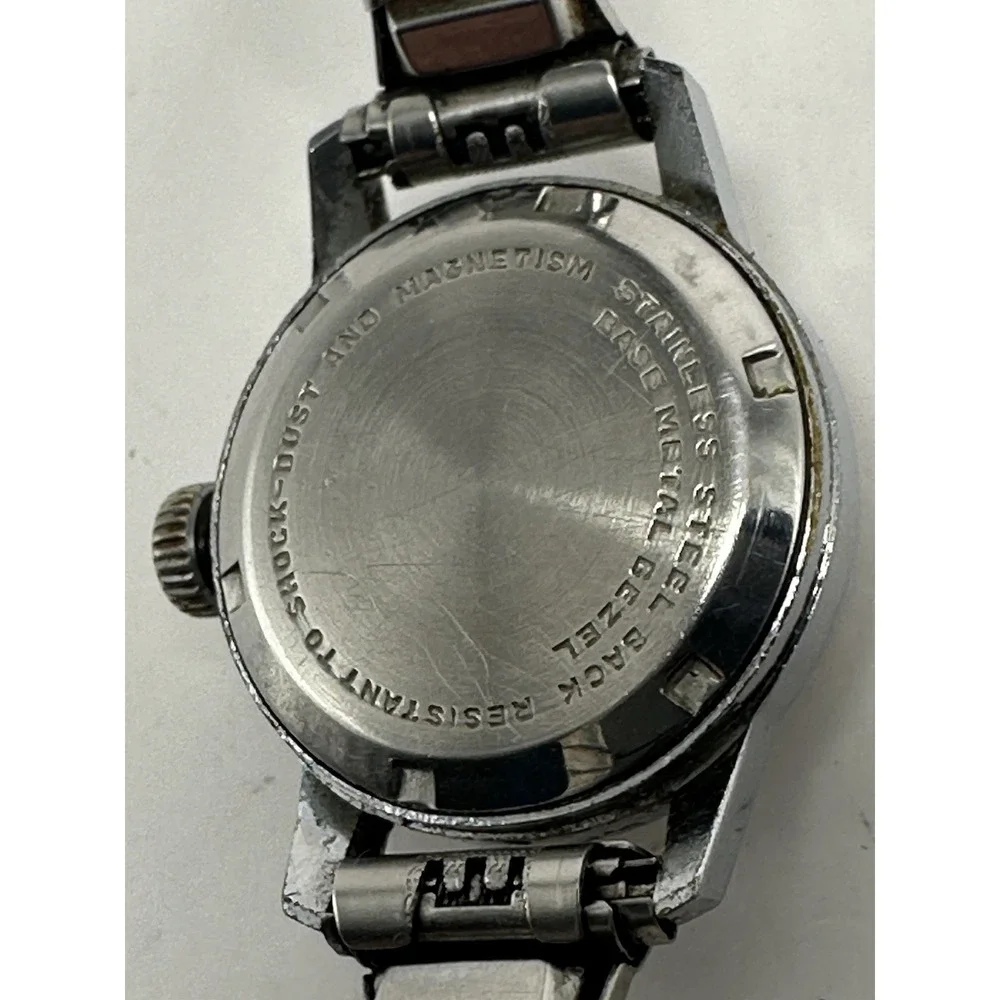 Solow Ladies Watch 17 Jewels Works Manual Wind Incabloc 23MM 5.75